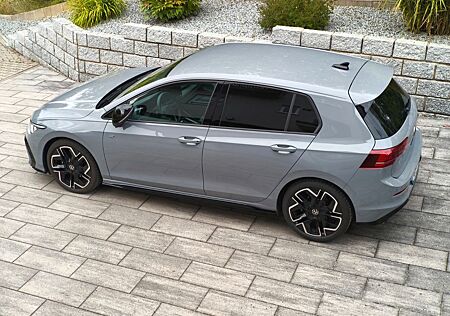 VW Golf Volkswagen 1.5 eTSI OPF 150PS DSG R-Line Facelift
