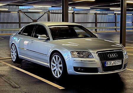 Audi A8 4.2 tiptronic quattro Langversion -