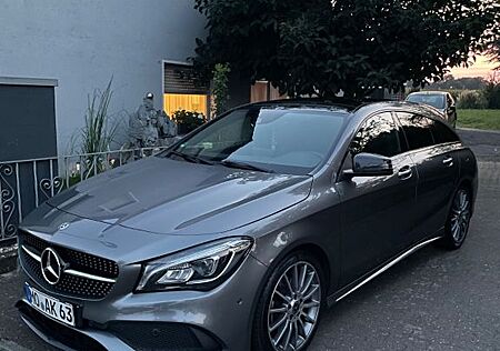 Mercedes-Benz CLA 200 Shooting Brake CLA 200 AMG Line Shoo...