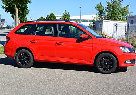 Skoda Fabia Combi 1.0TSI 110PS AHK Alu Sitzh.DAB 1.Hd.