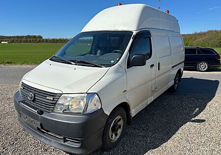 Toyota Hiace 2,5 D-4D 4WD