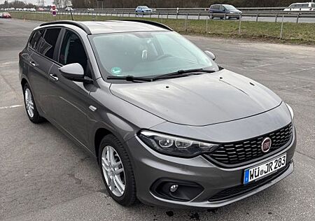 Fiat Tipo 1.4 T-Jet EASY EASY