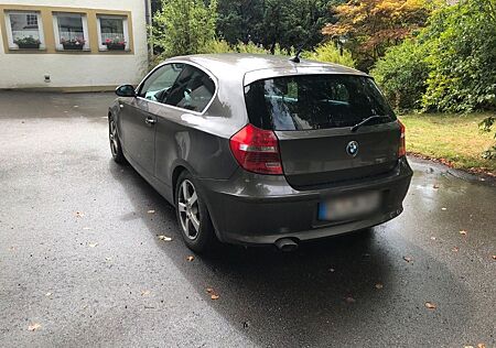 BMW 120d - Vollausstattung + Schiebedach