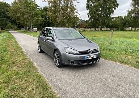VW Golf Volkswagen 1.4 TSI Comfortline 8Fachber TÜV bremse neu
