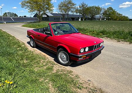 BMW 320i E30 Cabrio