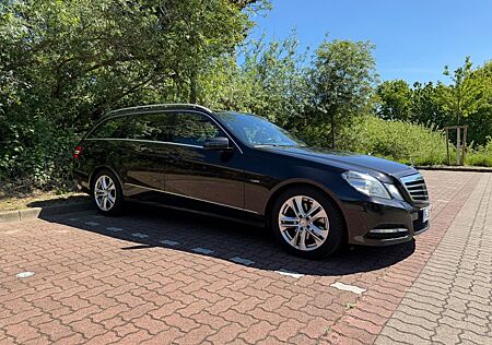 Mercedes-Benz E 300 CDI T BlueEFFICIENCY AVANTGARDE AVANTGARDE