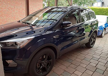Ford Kuga 2,0 TDCi mit allen Extras+PSA Motor 1a Zust