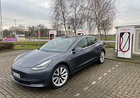 Tesla Model 3 AWD Dualmotor Long Range 8 Räder AHK