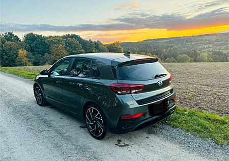 Hyundai i30 1.5 T-GDI Hybrid N Line DCT N Line