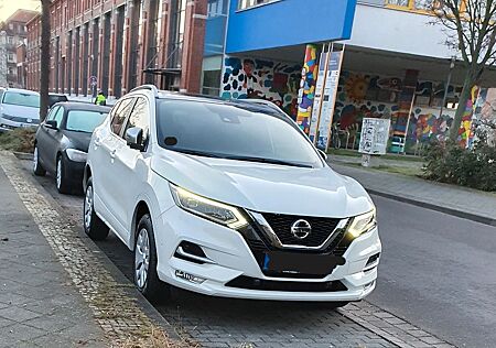 Nissan Qashqai 1.3 DIG-T DCT 159PS Tekna Tekna