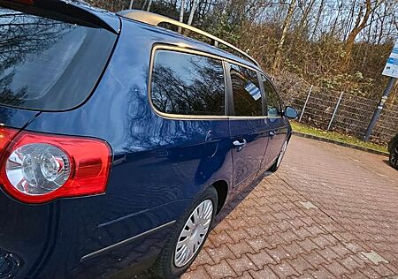 VW Passat Variant Volkswagen 2.0 TDI DPF Comfortline Varia...