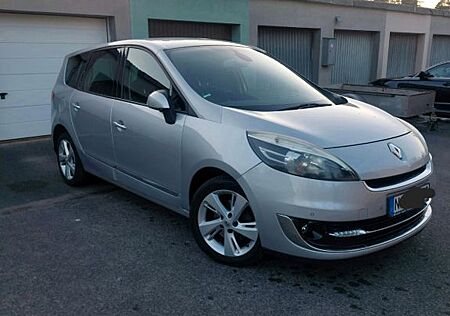 Renault Grand Scenic Luxe TCe 130