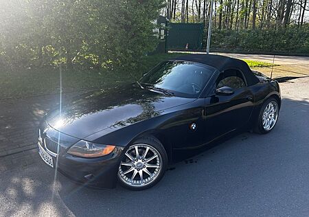 BMW Z4 2.5i Liebhaberstück TÜV Neu