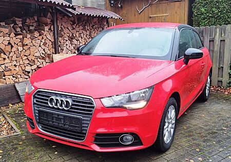 Audi A1 1.2 TFSI Attraction +PDC+KLIMA+