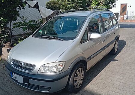 Opel Zafira 1.8 16V Executive Executive