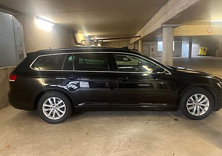 VW Passat Volkswagen 1.6 TDI DSG Comfortline Comfortline