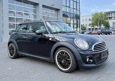 Mini Cooper One PTC/ HU-07.26/ Sitzheiz.
