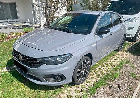 Fiat Tipo 1.4 T-Jet S-DESIGN