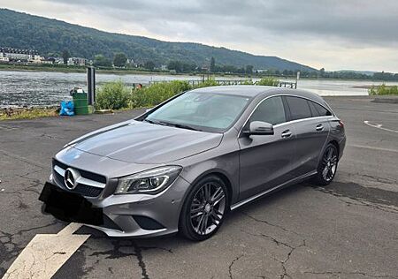 Mercedes-Benz CLA 200 Shooting Brake CLA 200 Urban Shooting Brake