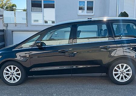 Ford Galaxy 2,0 TDCi 132kW Titanium PowerShift Ti...