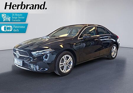 Mercedes-Benz A 250 e Limousine Panorama Multibeam Carplay 17"