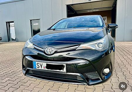 Toyota Avensis 2,0-l-D-4D Business Edition