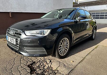 Audi A3 Sportback 2.0 TDI Ambiente Navi Teilleder