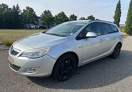 Opel Astra J Sports Tourer Design Edition