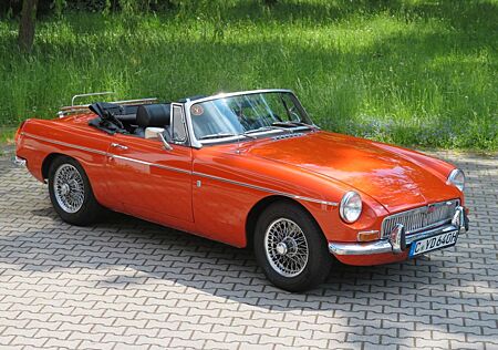 MG MGB Cabrio,rostfrei,teilrestauriert,Historie