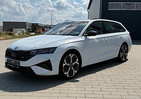 Skoda Octavia 2.0 TSI DSG RS Combi+AHK+PANO+DCC+CANTON