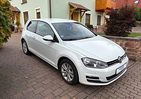 VW Golf Volkswagen VII Lim. Trendline BMT