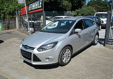 Ford Focus Lim. Titanium Top Zustand