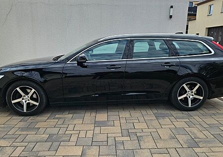 Volvo V90 gebraucht kaufen Volvo V90 D4 AWD Momentum Geartronic Momentum