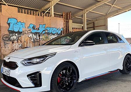 Kia Cee'd / Ceed 1.6 T-GDI DCT GT GT