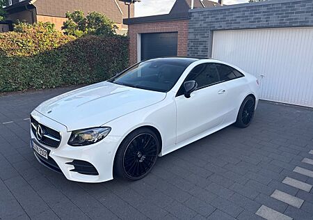 Mercedes-Benz E 200 AMG / Multibeam / Pano* / Nightpaket
