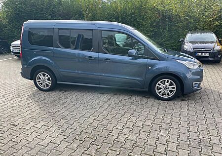 Ford Grand Tourneo 1.5 EcoBlue 88kW Auto Titanium...