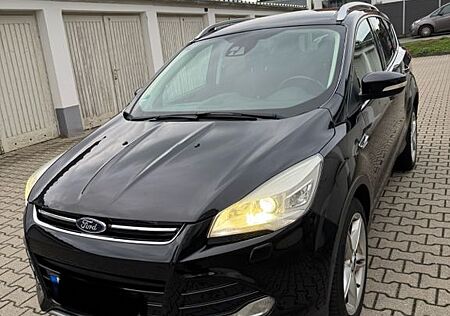 Ford Kuga 2,0 TDCi 4x4 120kW Titanium PowerShift ...