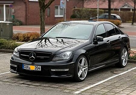 Mercedes-Benz C 200 C200 | AMG-Optik | TÜV 10/2026