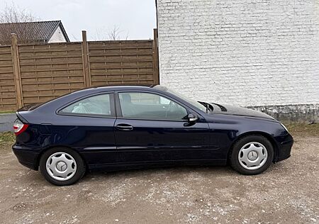 Mercedes-Benz C 180 KOMPRESSOR 1.Hand Sportcoupé Evolution