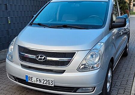 Hyundai H-1 Travel 2.5Liter Diesel 170PS 5-Sitzer TOP