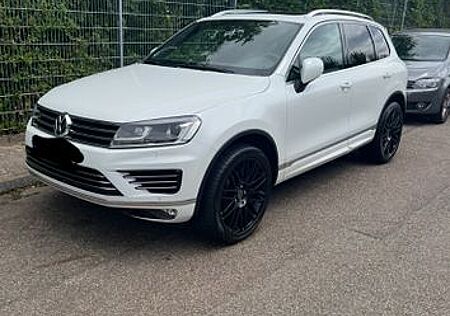 VW Touareg Volkswagen 3.0 V6 TDI SCR Tiptr. BMT Terrain Te...