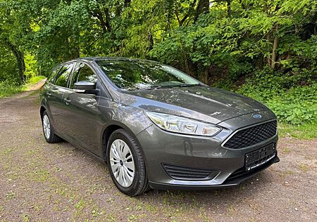 Ford Focus 1.0 Turnier Trend !TÜV+ZANR.+INSPEKT.NEU!