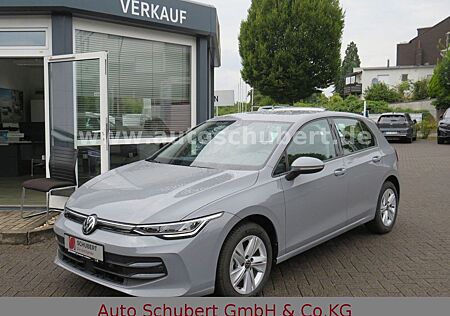 VW Golf Volkswagen VIII Lim. 1.5 eTSI DSG Life