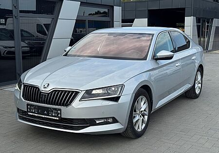 Skoda Superb Style 1.4 TSI /TEMPO/SHZ/PDC/DSG