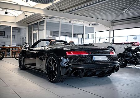 Audi R8 Spyder 5.2 FSI RWD performance