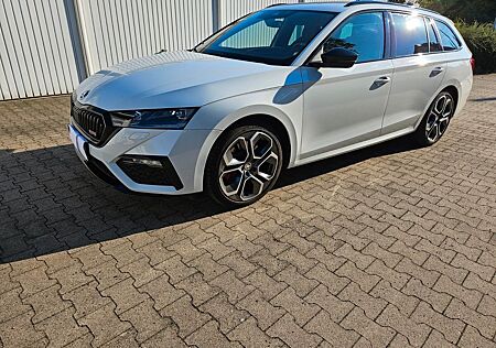Skoda Octavia 2.0 TSI DSG RS Combi RS, NP 52000€ , HUD