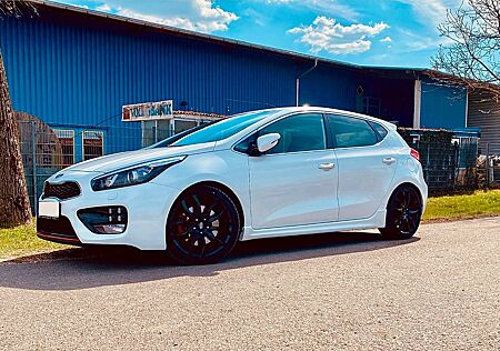 Kia Cee'd 1.6 GT-Track