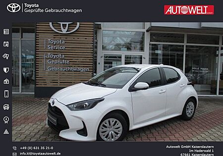 Toyota Yaris Hybrid Business Edition