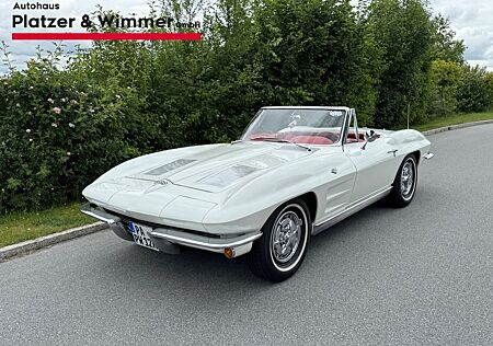 Chevrolet Corvette C2 Convertible Sting Ray