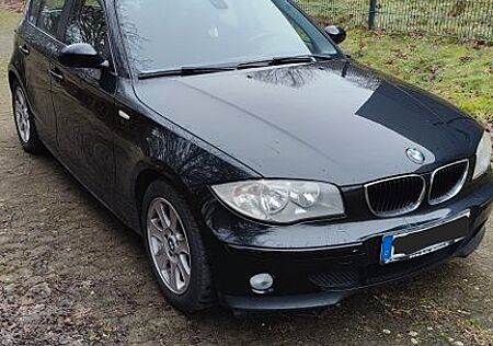 BMW 116i -Scheckheft gepflegt,2 Hand.